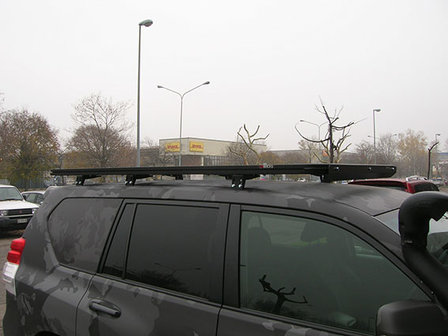 Upracks roofrack-dakrek voetset Landcruiser 150 op dak
